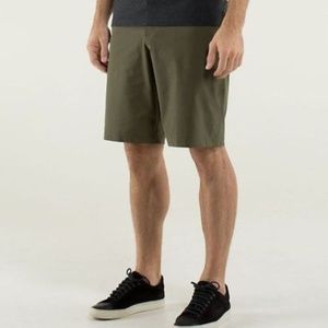 Luluemon Men's Kahuna Short Olive 32